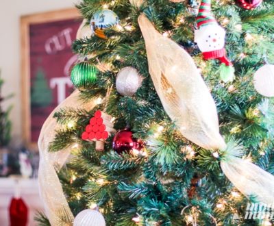 Decorative Mesh Christmas Tree