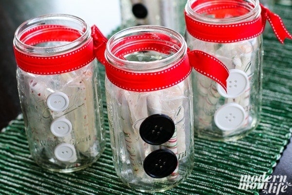 12 Merry Christmas New Year Hang Tags for holiday mason jar gifts