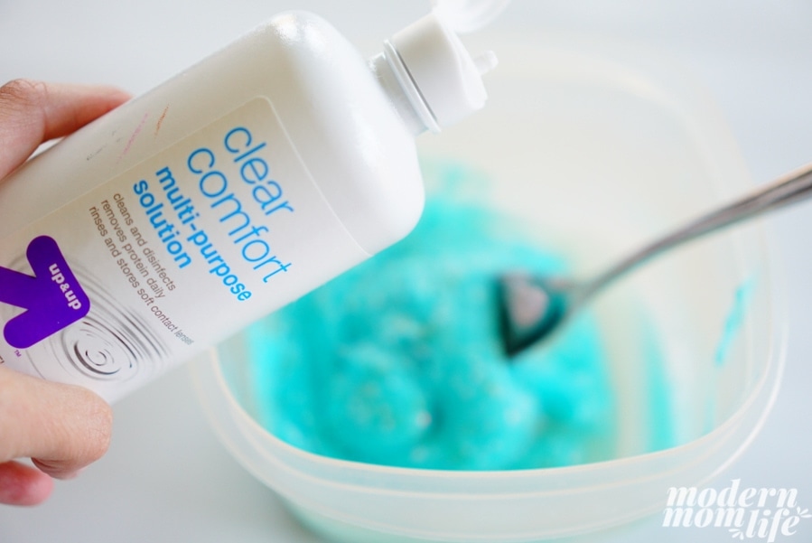contact solution in slimes