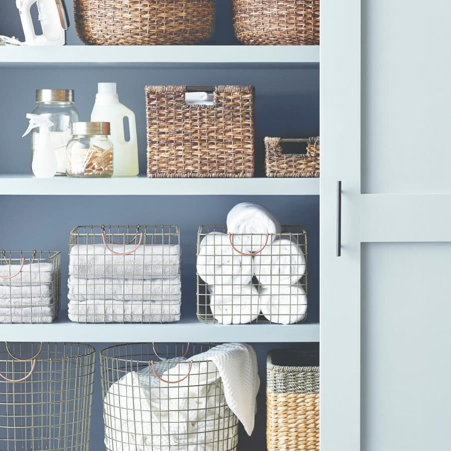 Linen closet organization tips 