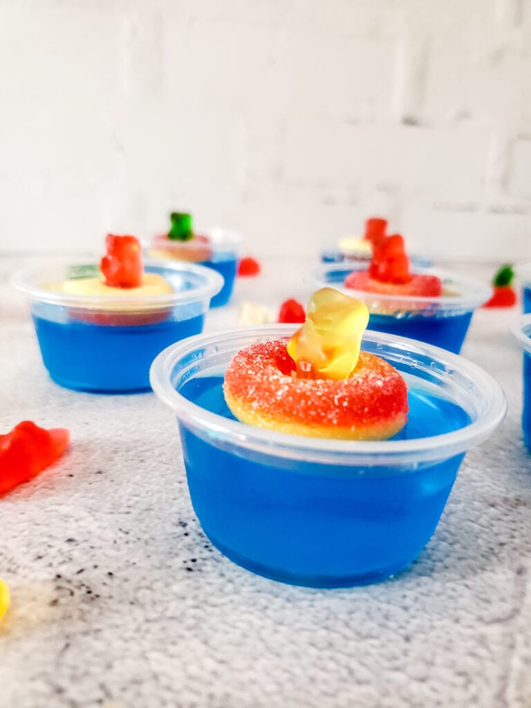 easy to make pool party jello shots