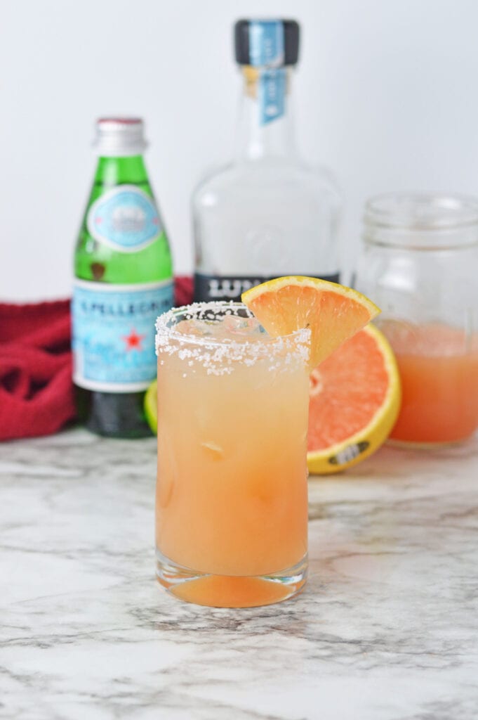 easy paloma cocktail