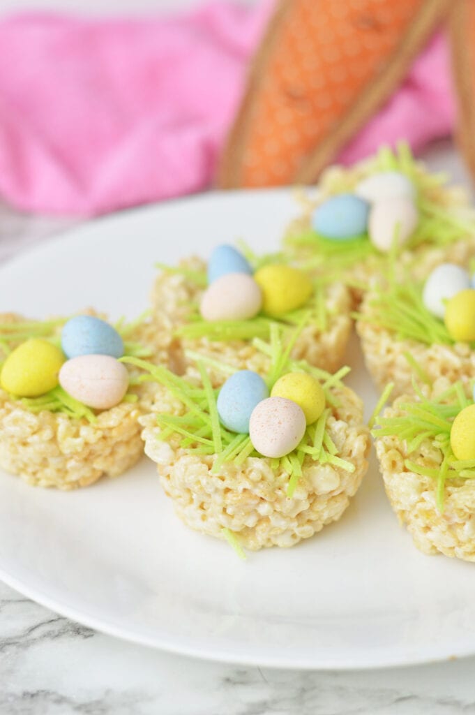 how to make rice krispie nests