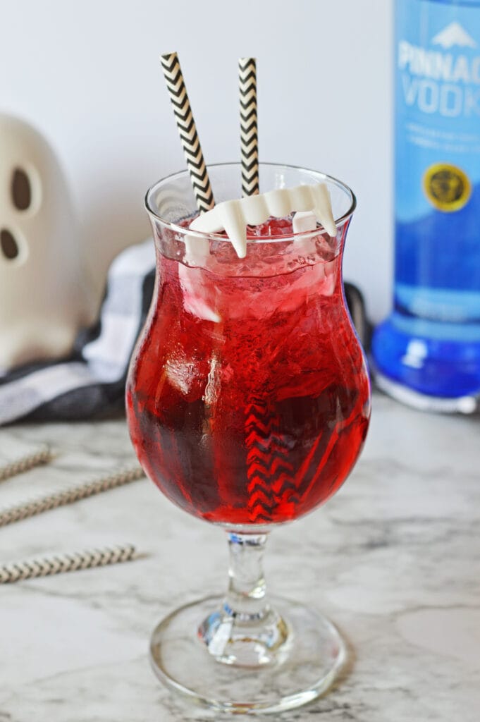 vampire kiss cocktail ingredients