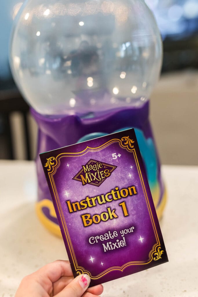 Magic Mixies Crystal Ball