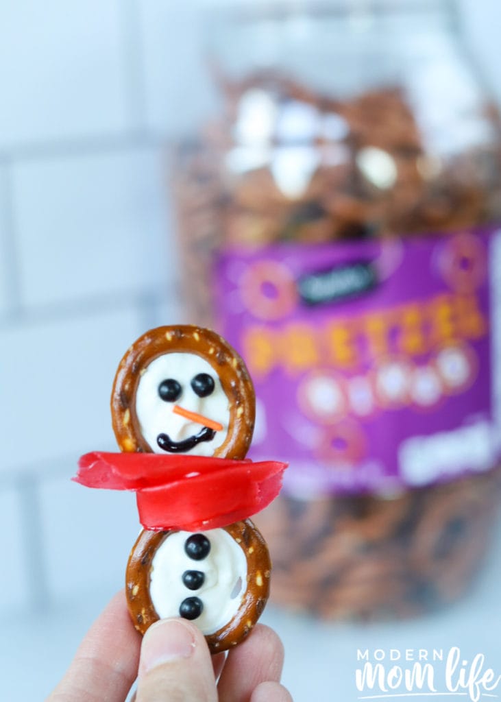 Snow man pretzel