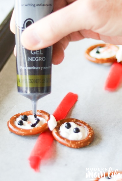 icing on snowman