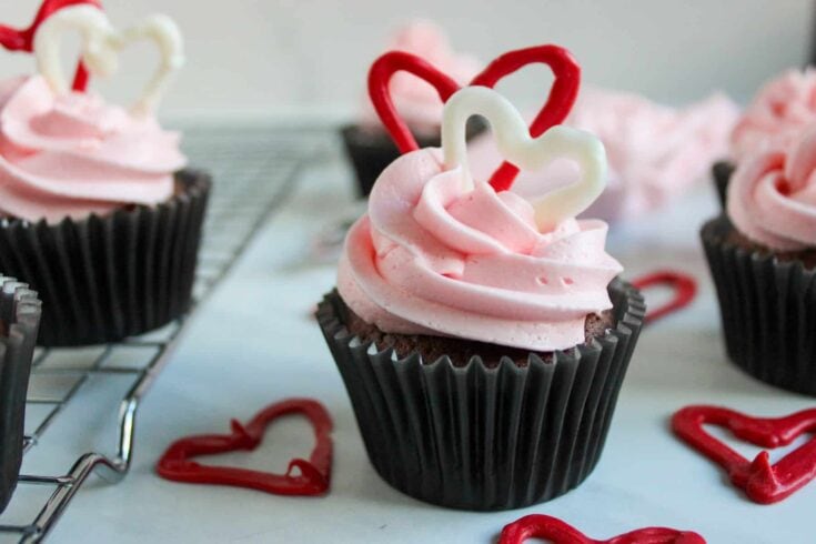 Image for Easy Chocolate Heart Valentine Cupcakes Recipe