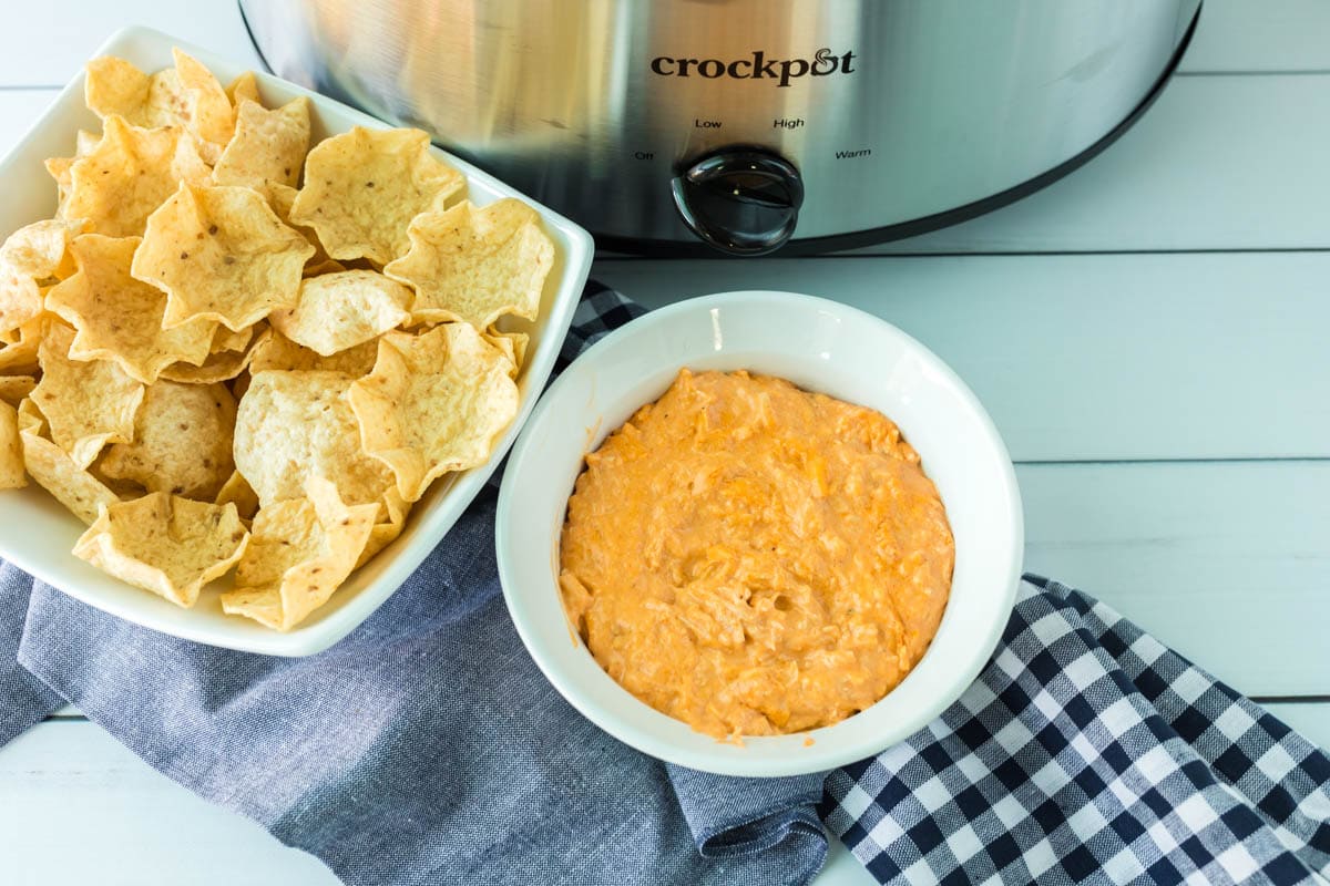 Easy Crockpot Buffalo Chicken Dip - Modern Mom Life