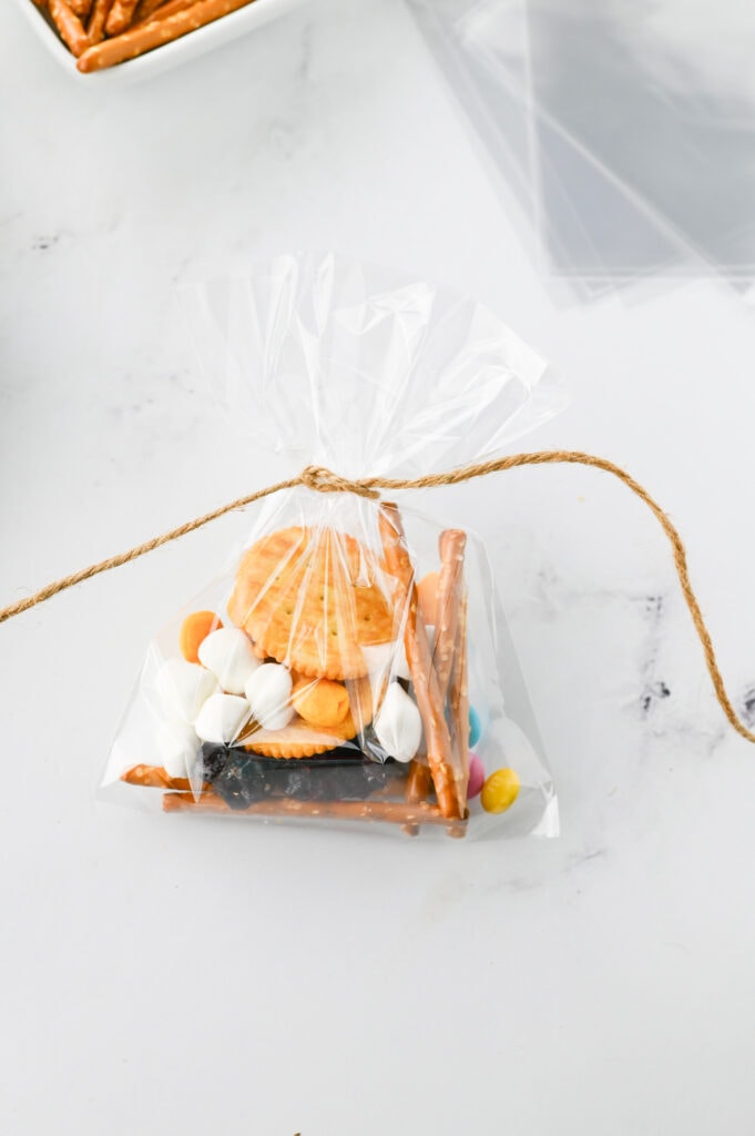Easter Story Snack Mix 